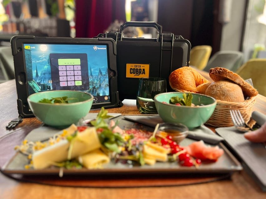 Leipzig's Mystery Morning: Breakfast & Escape Game - HUWA Cafébar: Where the Breakfast Sets the Tone on Barfußgäßchen