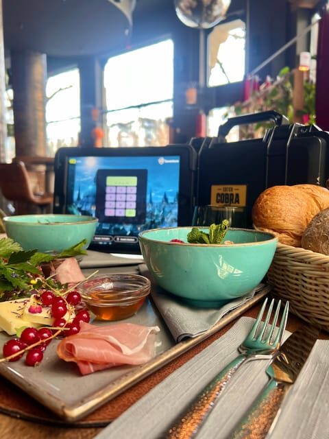 Leipzig's Mystery Morning: Breakfast & Escape Game - Mission Briefing and Team Formation: The Hektor Hunt Begins