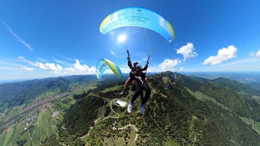 Lenggries: Tandem Paragliding Flight - The Air Time: 360 Views Over the Isar Valley and Bavarian Foothills