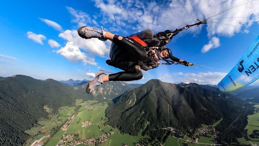 Lenggries: Tandem Paragliding Flight - Optional Acrobatic Flight: More Adrenaline, Still in Tandem