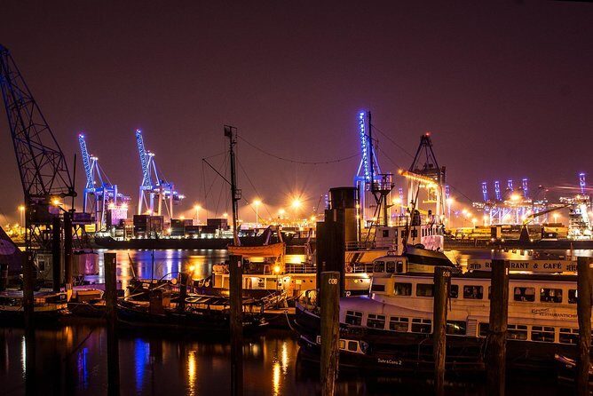 Lights tour through the port of Hamburg and to the historic warehouse district - Weather and Deck Time: Warmth Matters More Than You Think