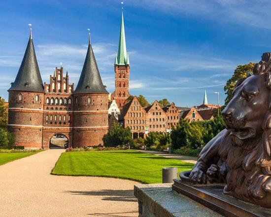 Lübeck: Classic Tour of the Hanseatic City - Salzspeicherhäuser and the Port Story: Brick Warehouses With Meaning