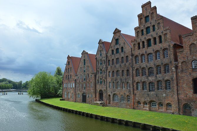 Lübeck Day Trip From Hamburg By Train With Private Guide And Lunch - Timing and logistics that actually affect your comfort