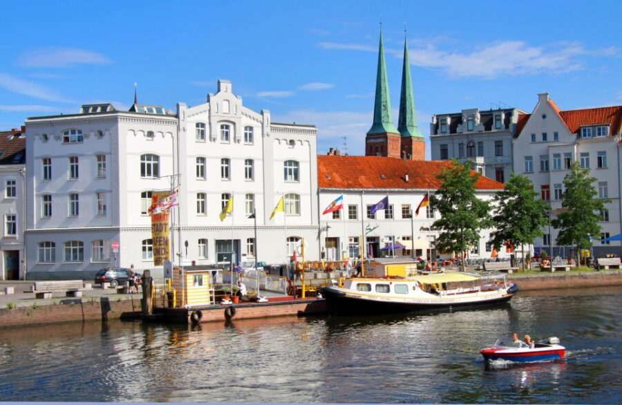 Lübeck: Old Town Highlights Private Walking Tour - Churches you won’t rush: St. Peter’s and St. Jakobi organs