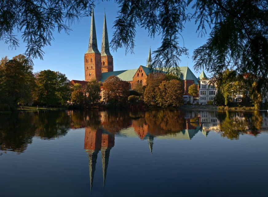 Lübeck: Old Town Highlights Private Walking Tour - Price and value for a private walking tour in Lübeck
