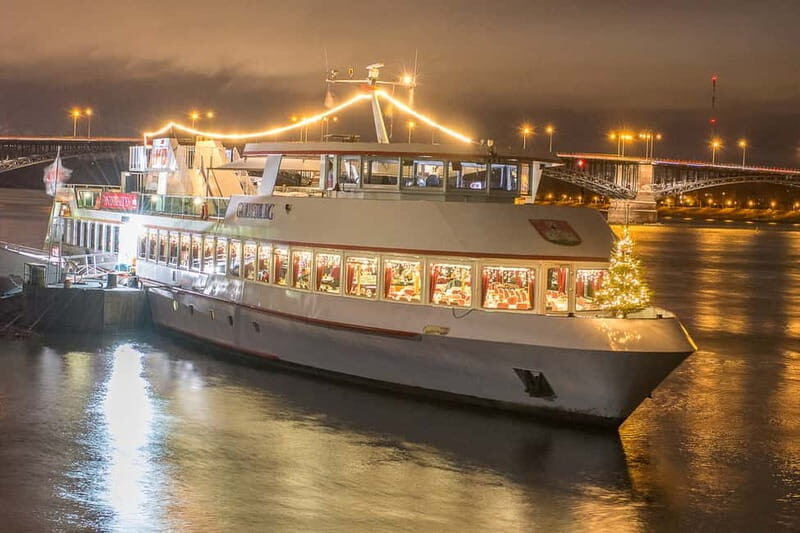 Mainz: 2-Hour Advent Afternoon Boat Cruise on the Rhine - Inside the decorated ship: reserved seats and Christmas music