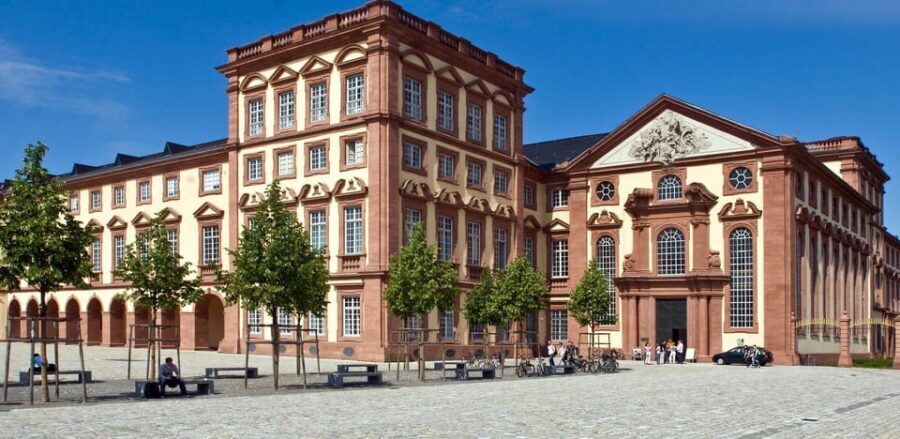 Mannheim: Express Walk with a Local in 60 minutes - Group Size, Walking Pace, and Comfort Notes That Matter