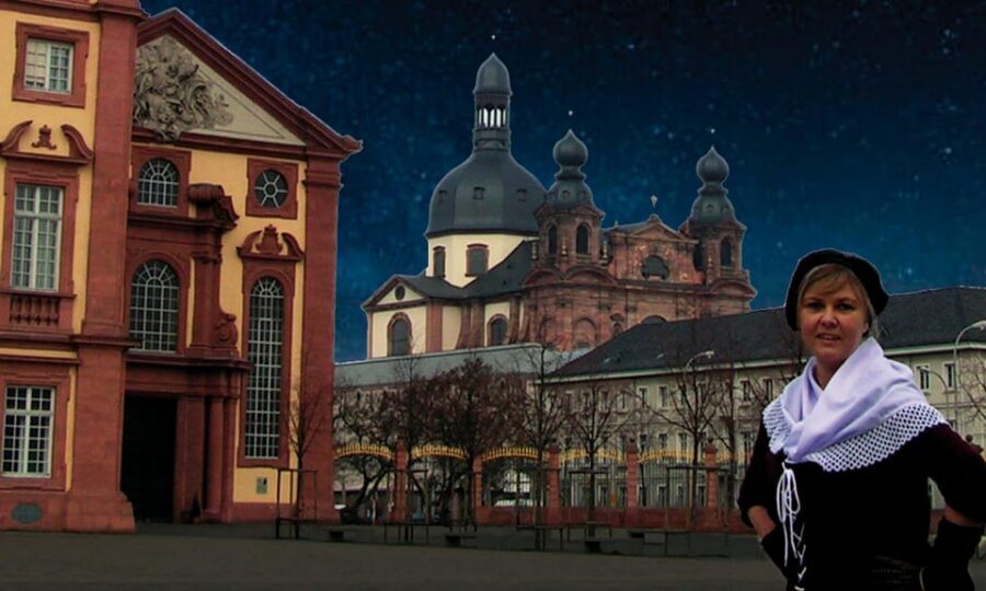 Mannheim: Public Night Watchman Tour with Night Watchwoman Marie - Price and Value for 1.5 Hours of Costume History