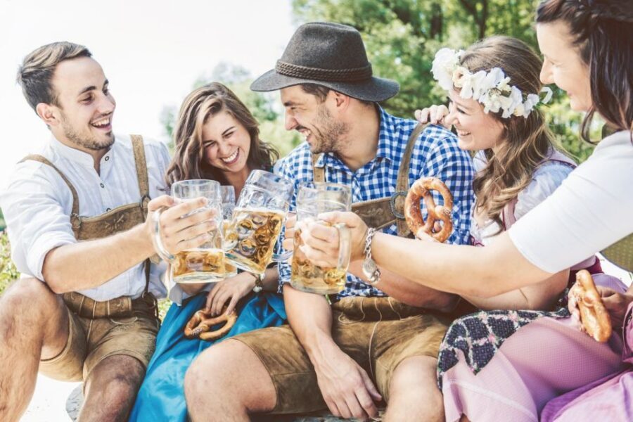 Marienplatz and Viktualienmarkt Private Tour and Tasting - Price and value: what $326 per person buys you