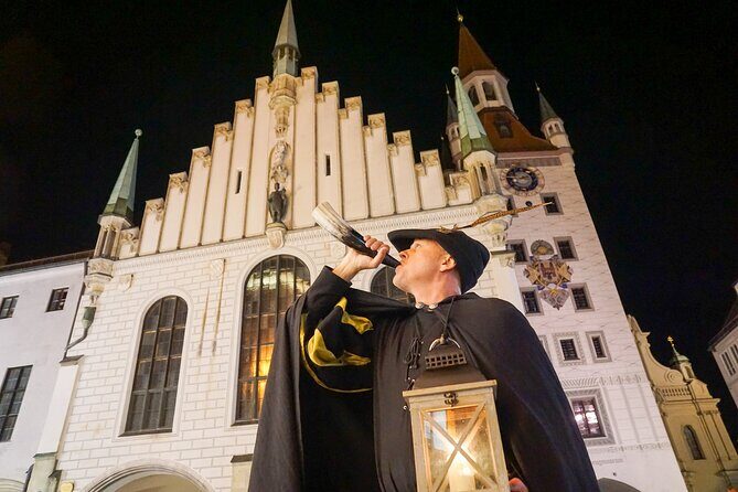 Medieval city tour with night watchman in Munich in German - What you’ll see: medieval Munich in 14 stops (and why each one lands)