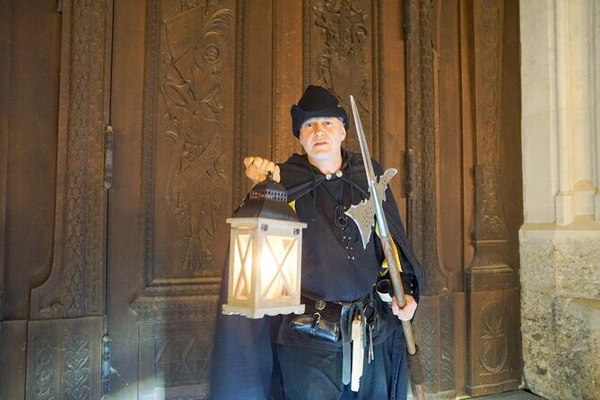 Medieval city tour with night watchman in Munich in German - The darker side of medieval justice (and how to handle it)