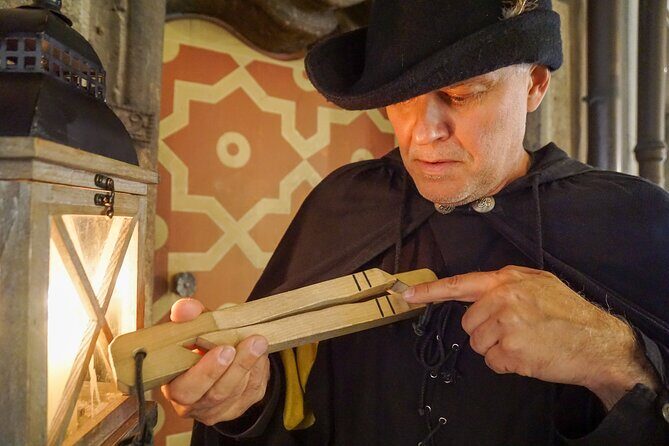 Medieval city tour with night watchman in Munich in German - Value check: price, group size, and why 90 minutes works
