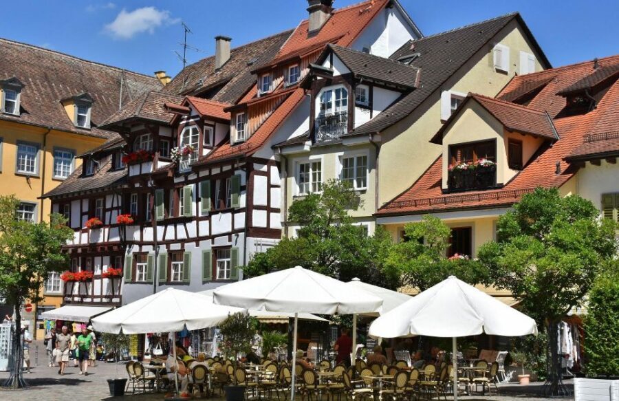 Meersburg: Private Guided Walking Tour - Pinot Noir Country and the Digital Wishing Table