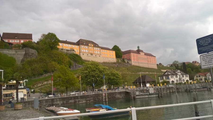 Meersburg: Public city tour with wine tasting - Schloss Meersburg and the Castle Views: When Wine Meets the Lake