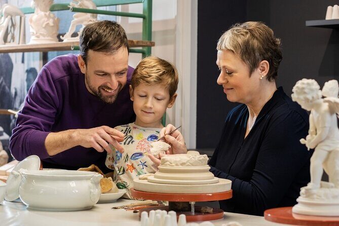 Meissen Porcelain Manufactory Ticket - The audio-guided workshop: how to make the English headset work for you