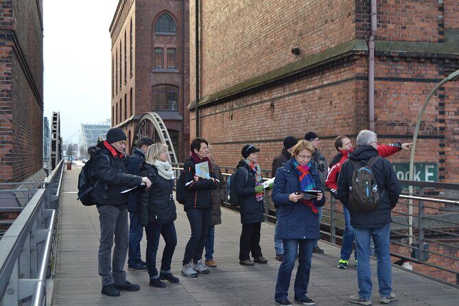 Mister X Hamburg 2h city tour, hunting & games for all ages - What the pacing feels like (and who it suits best)