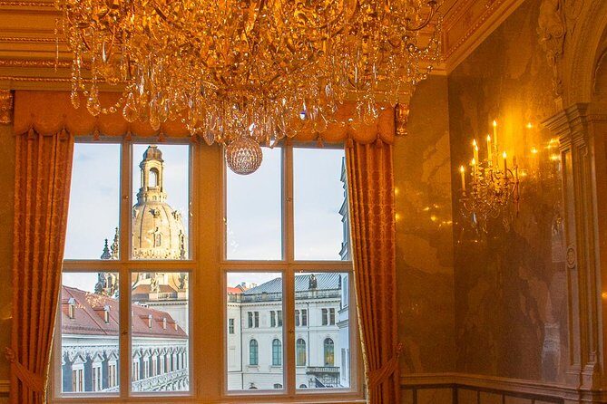 Module 2: Castle tour with new green vaults, parade rooms and much more - Augustus II the Strong: Parade Rooms, a Small Ballroom, and the Throne Room Feeling
