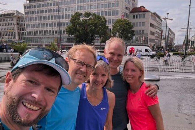 Munich 4hr Private Walking Tour with Certified Guide - Getting oriented fast at Marienplatz and the Neues Rathaus Glockenspiel