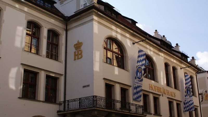 Munich and Nazi History Combination Day Tour Small Group - Lunch and regrouping in Marienplatz: where the day breathes