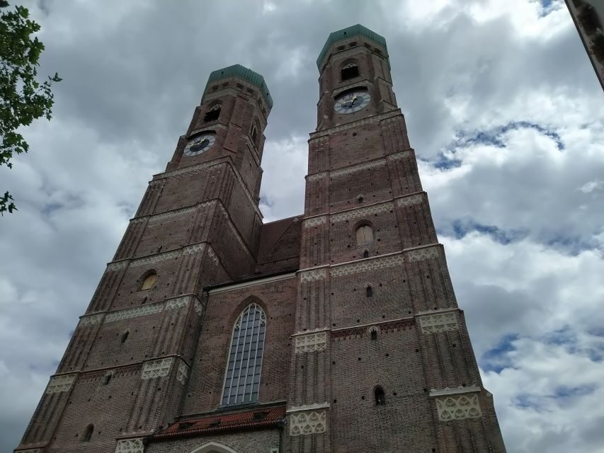 Munich: Bavarian Beer Walking Tour with Samples - Beer culture in Munich, served with a plan