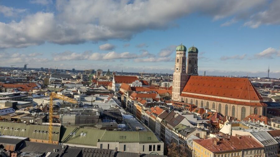 Munich: Bavarian Beer Walking Tour with Samples - Who this tour suits best (and who should skip)