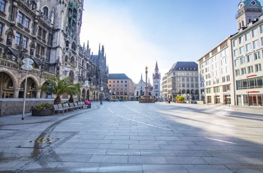 Munich: Capture the most Photogenic Spots with a Local - Getting the story behind postcard scenes