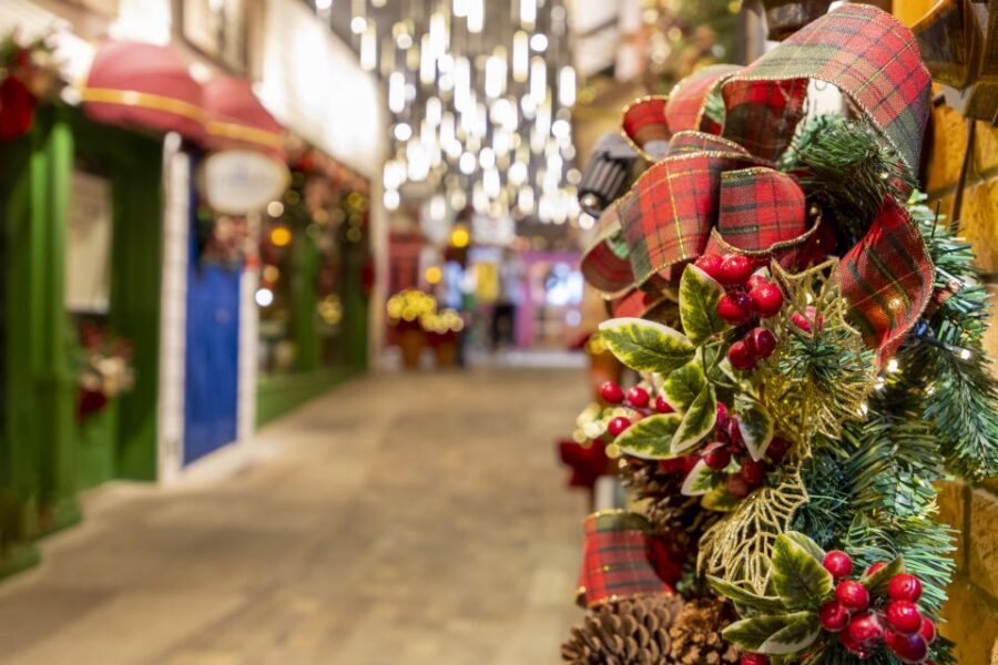 Munich: Christmas Market Magic Walking Tour with a Local - Price and value: Is $116 per person worth it for one hour?