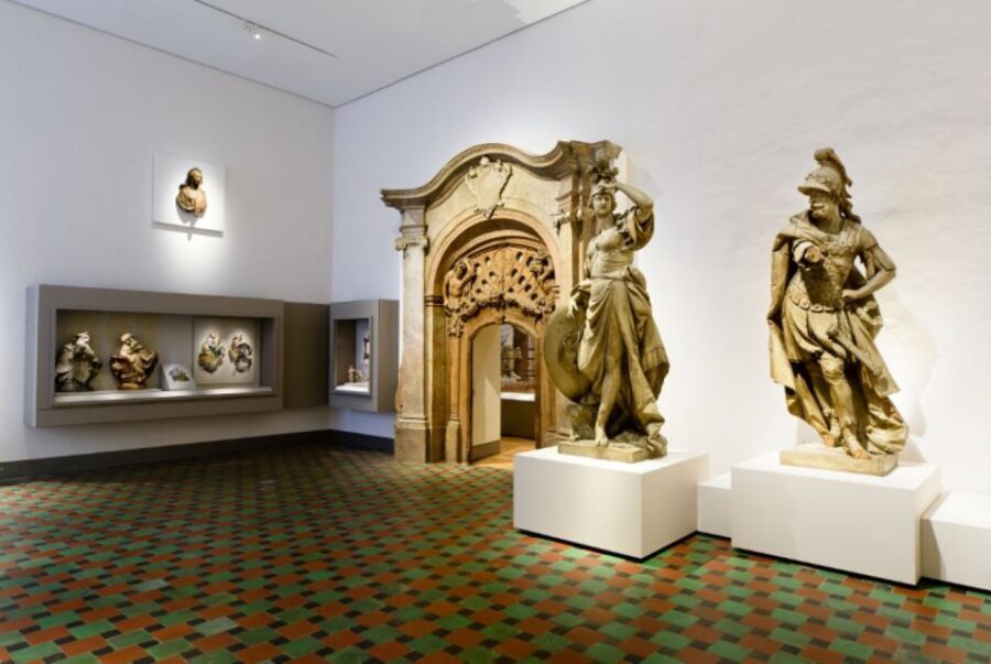 Munich: City Pass 45+ Top Attractions and Public Transport - Guided Walks and the Hop-on Strategy: How to Use Munich’s Layout