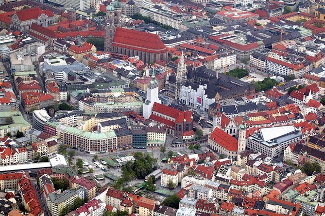 Munich City Tour and Dachau Concentration Camp Memorial Site Day Trip from Frankfurt - Hofbräuhaus: Why the Beer Hall Stop Is More Than a Photo Op
