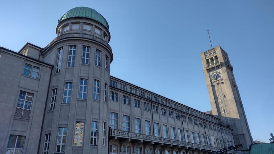 Munich: Deutsches Museum Guided Tour with Entry Ticket - Five Floors of Science: What You’ll See With a Pro