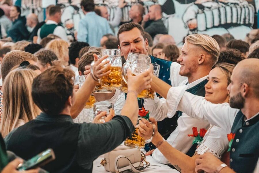 Munich: Guided Oktoberfest Experience with Seats and Beer - The core flow: 10 a.m. to 4:15 p.m. in the Wiesn zone