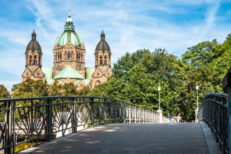 Munich: Highlights Private Bike Tour with Licensed Guide - The 4-hour option adds Königsplatz and Ludwigstraße structure