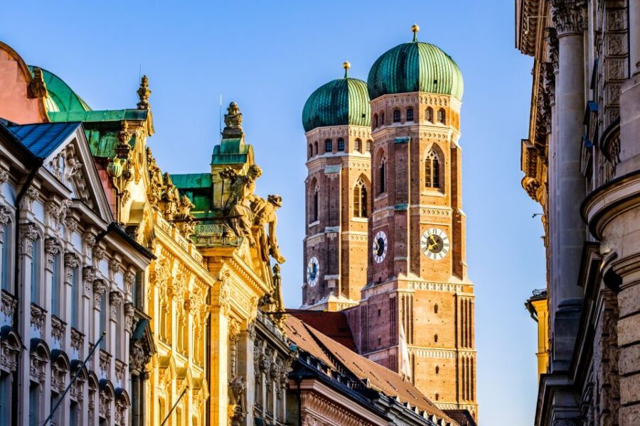 Munich: Highlights Private Bike Tour with Licensed Guide - Museum Quarter and the royal boulevard feel