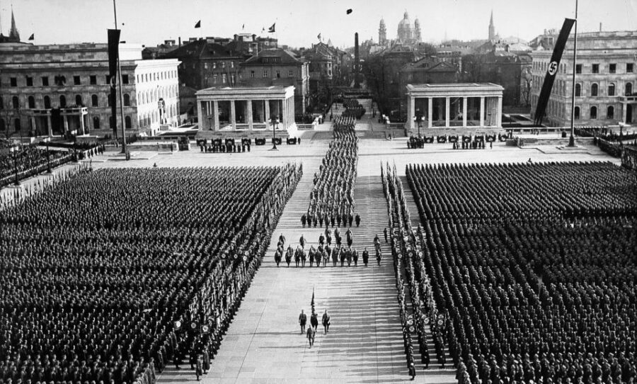 Munich: Historical Walking Tour on the Rise of Hitler - Timing and pacing: 2.5 hours that don’t feel rushed