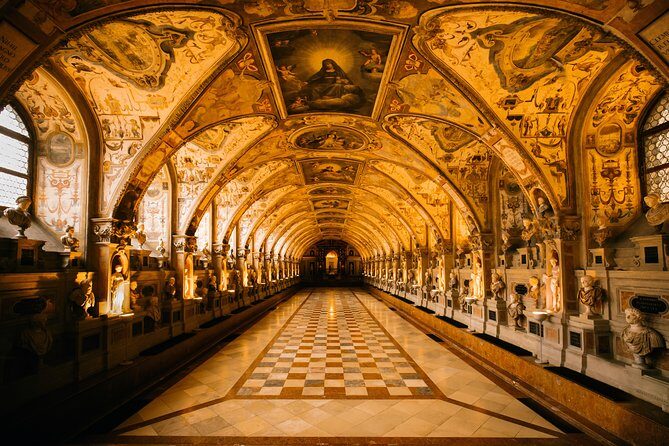 Munich History Tour: Private & Personalized with a Local Guide - St. Peter’s Church: oldest parish, interiors, and end-of-tour views