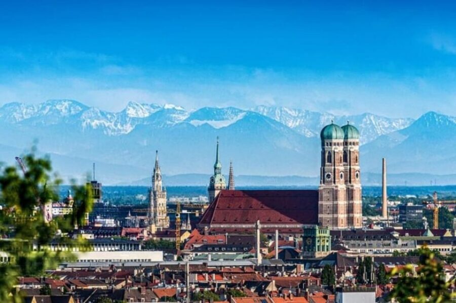 Munich: Must-See Attractions Walking Tour - Marienplatz Square: where Munich’s “center” becomes real