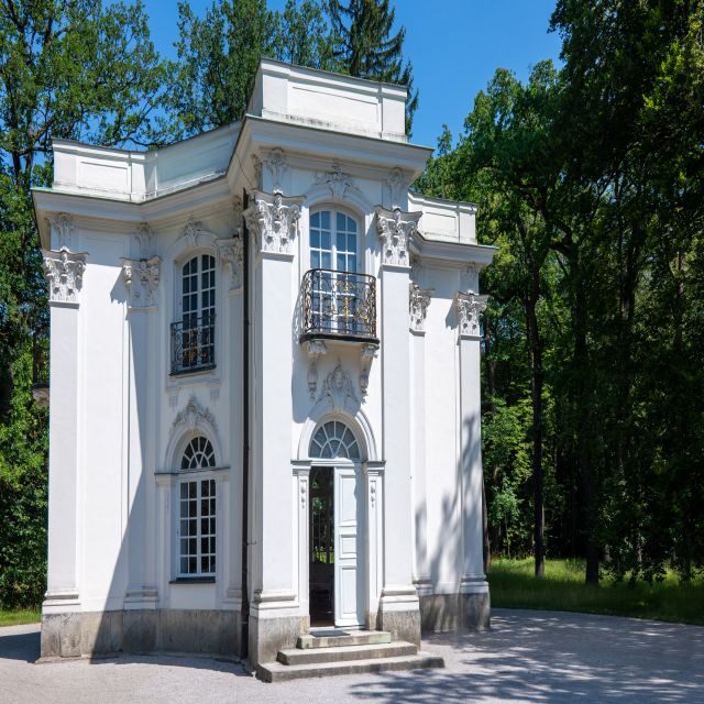 Munich: Nymphenburg Palace Skip-the-Line Private Guided Tour - The Marstallmuseum Carriage Museum: court travel as a story
