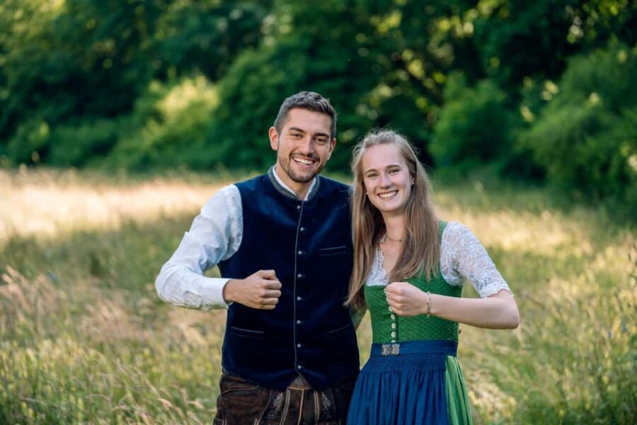 Munich: Oktoberfest Tour and Big Tent Visit with Local Guide - Why this 4-hour Oktoberfest intro feels worth it