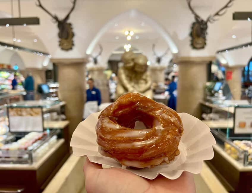 Munich: Old Town Food Tour with 10+ Tastings, Beer & Pretzel - Walking reality: comfort, timing, and what to wear