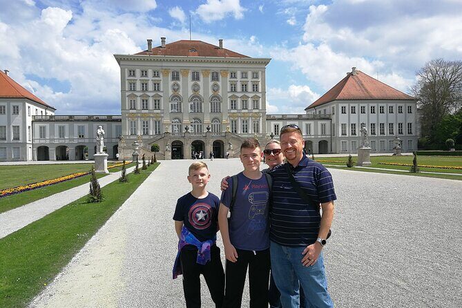 Munich Private & Personalized Half-Day Tour with a Local Guide - Hofbräuhaus Beer Hall: Bavarian Tradition and Practical Brew Tips