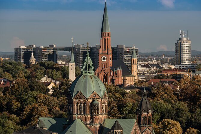 Munich: Private Walking Tour with a Local - What you’ll see: photo stops, guided sightseeing, and scenic moments