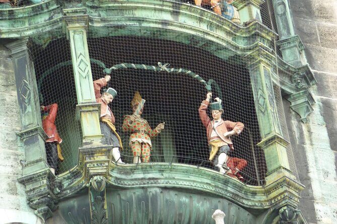 Munich Private Walking Tour With A Professional Guide - Odeonsplatz and the Beer-Hall-Putsch night