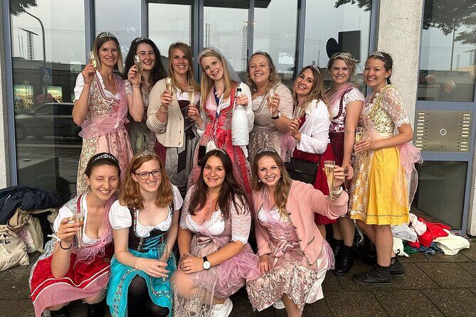 Munich PubCrawl: 4 Venues, Welcome Shots + Club Entry - Who should book this Munich pub crawl?