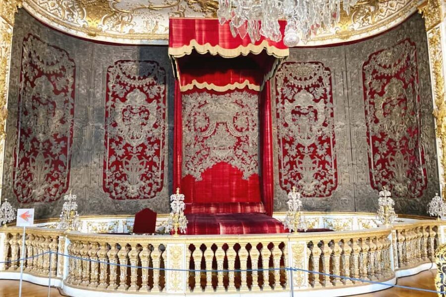 Munich: Residenz Museum Tickets and 2,5-hour Guided Tour - Should you book this Munich Residenz guided tour?