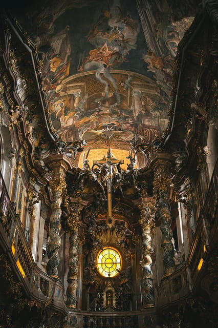 Munich: Spanish Guitar & Bach Toccata at Asamkirche - Who should book this concert (and who should skip it)