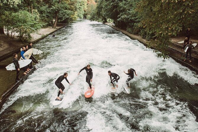 Munich: Surf Experience In Munich Eisbach River Wave -Germany - Group size, privacy, and what a private format changes
