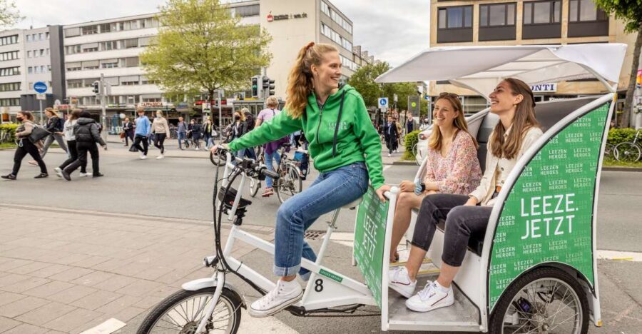 Münster-Highlights-Tour with Rickshaw-Guide - A rickshaw ride that puts Münster on fast-forward