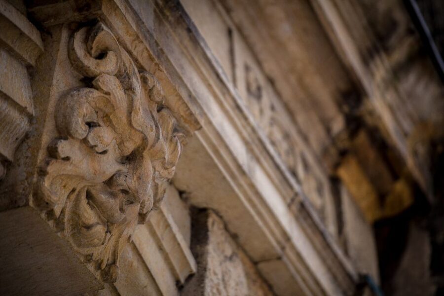 Mystical Hamburg - Walking Tour in German - Office Buildings as Storyboards: Decoding Signs and Symbols