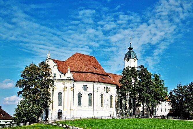 Neuschwanstein Castle Skip-the-Line Private Tour for Groups - Oberammergau center: Passion Play origins, plus wood carving and house paintings