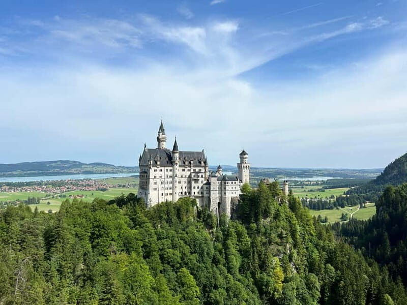 Neuschwanstein & Hohenschwangau Castle Entry Ticket - Guided tours plus a multi-language audio guide